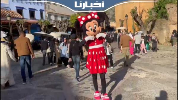 إقبال كبير للمواطنين على مدينة شفشاون خلال أيام عطلة العيد